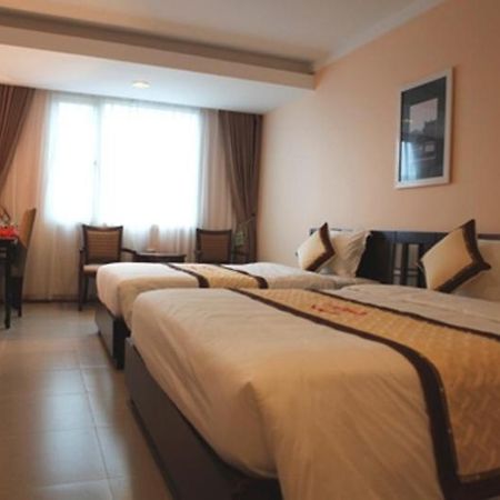 Hue Smile Hotel Rum bild